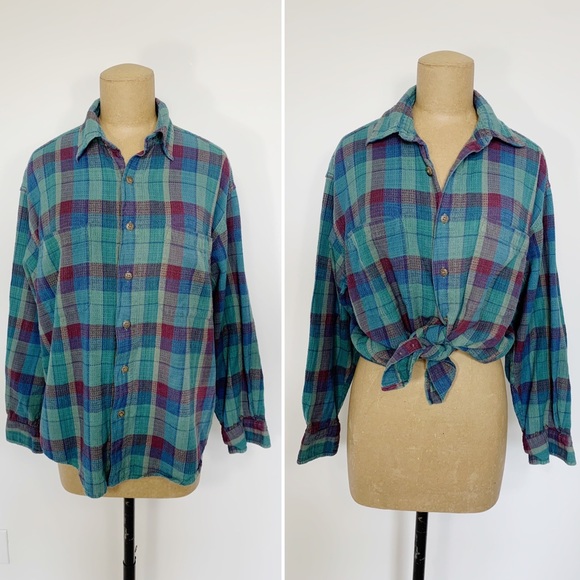 VINTAGE green plaid button up long sleeve shirt